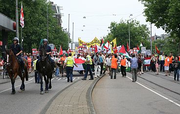 060722demo 004.jpg