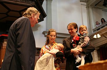 070114ekklesia-107.jpg