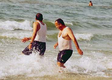 mannen in de zee van Gaza